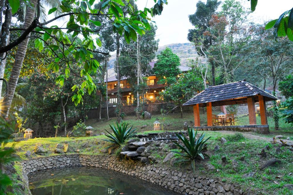 Beyond Eco Living Appartement Munnar Buitenkant foto